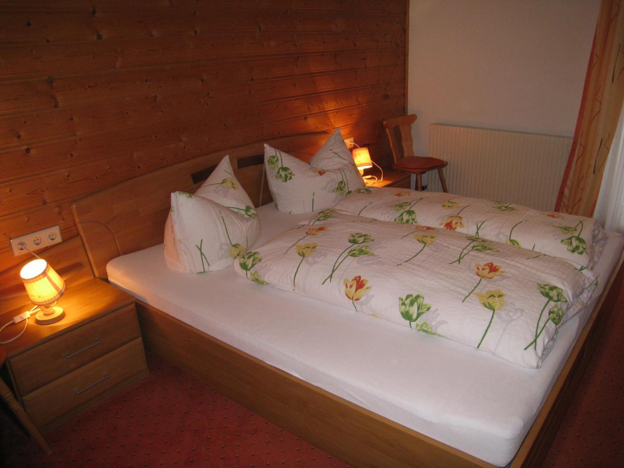Hotel Haus Birgit Pettneu am Arlberg Exterior foto